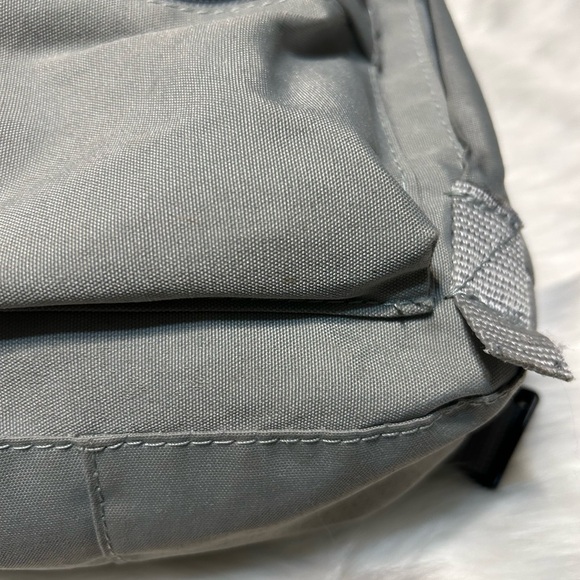 Fjallraven Kånken Gray Mini Backpack - Picture 4 of 13